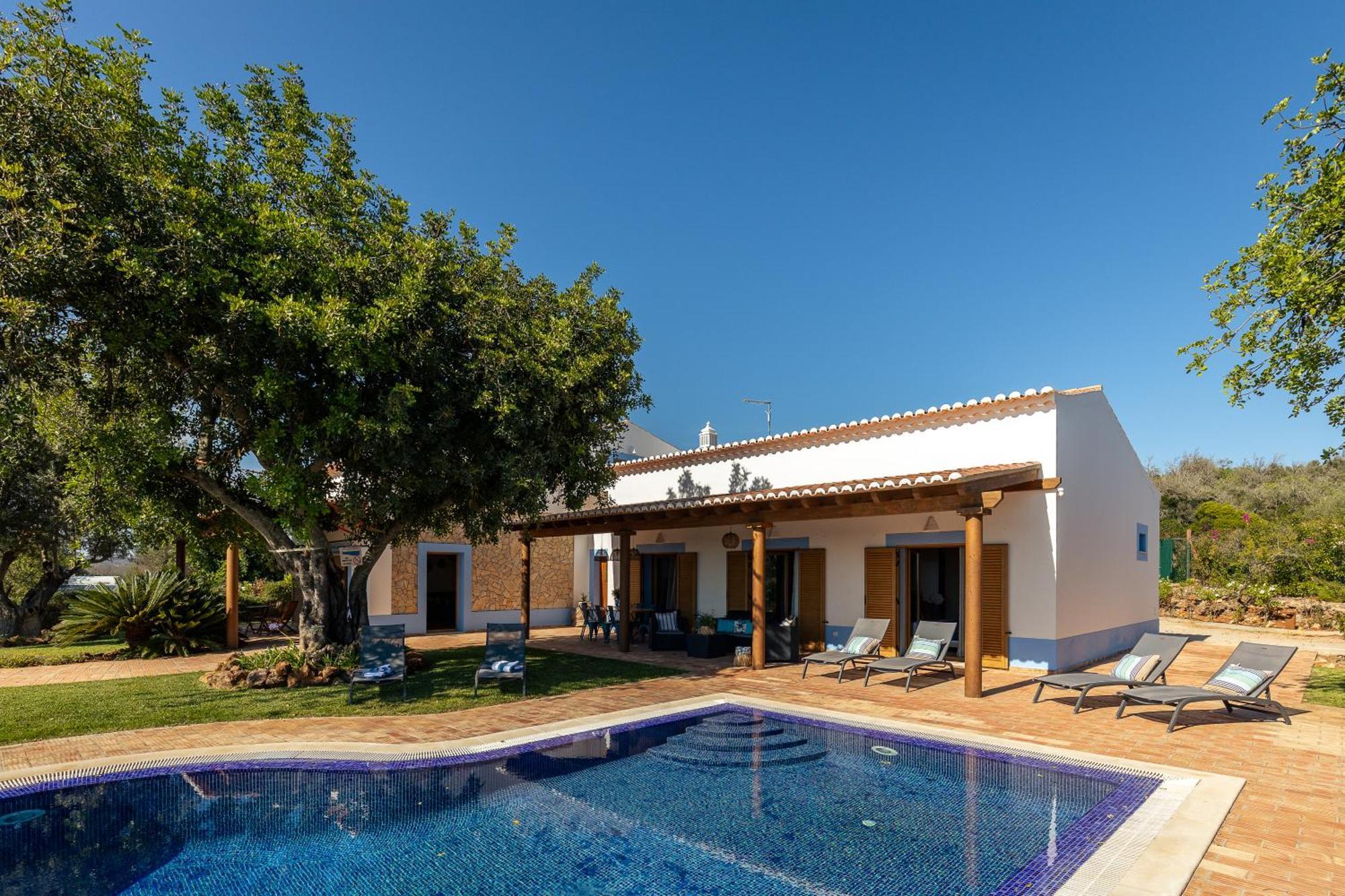 Villa Monte Santo Estevao 실베스 외부 사진